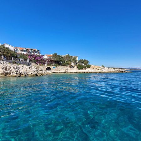 Apartmani Nikola Zastražišće Exterior foto
